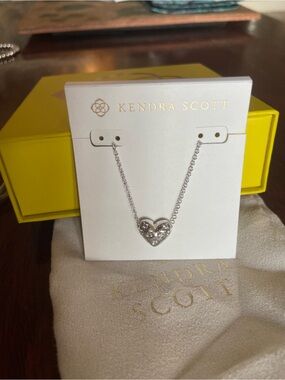 Kendra Scott Silver Holland Heart Pendant Necklace NWT